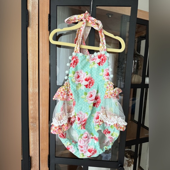 Haute Baby bubble romper garden isle patchwork boho lace ruffles sunsuit baby - Picture 3 of 9